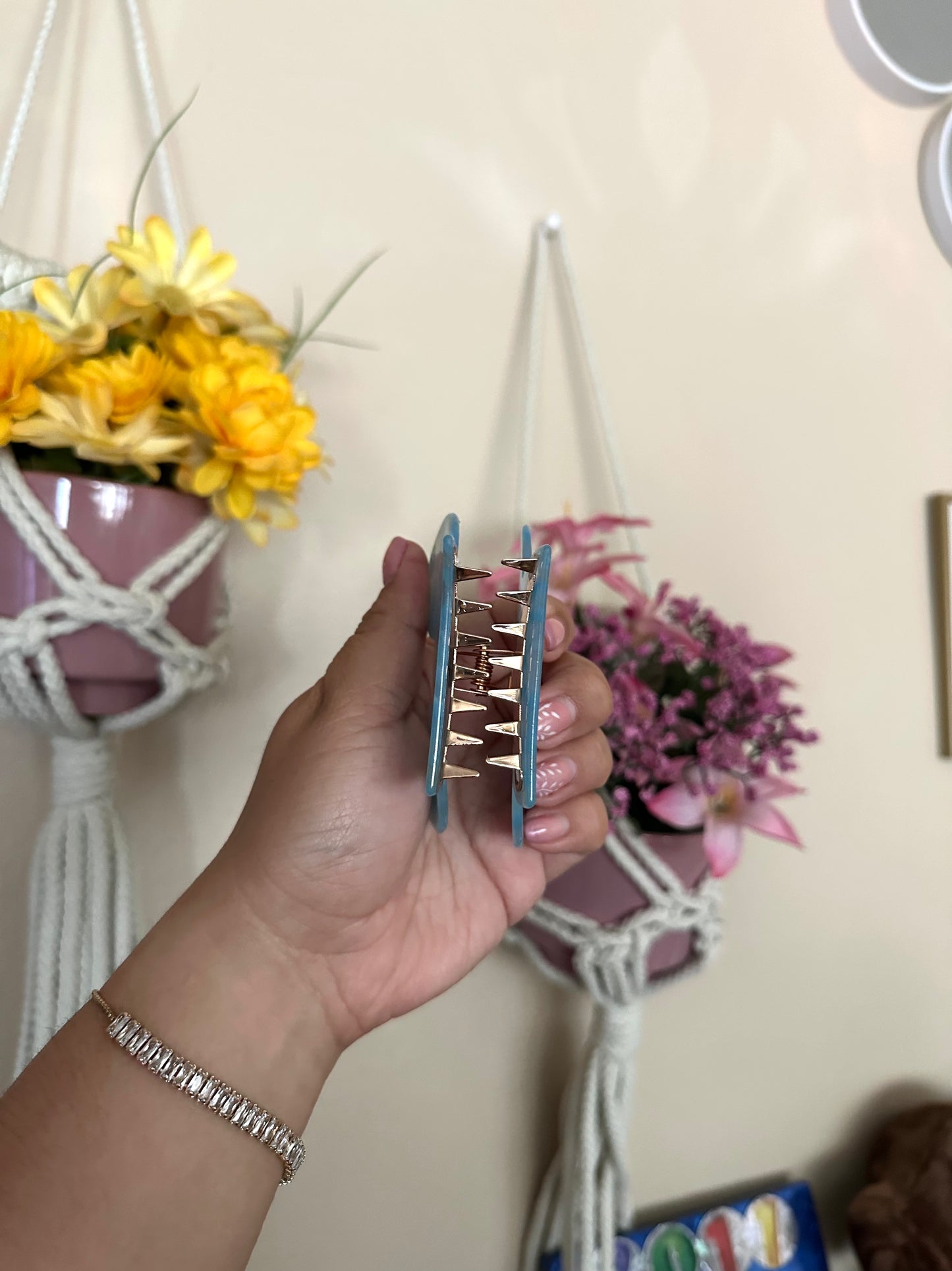 Mystery Mouse Shaped Hair Clip