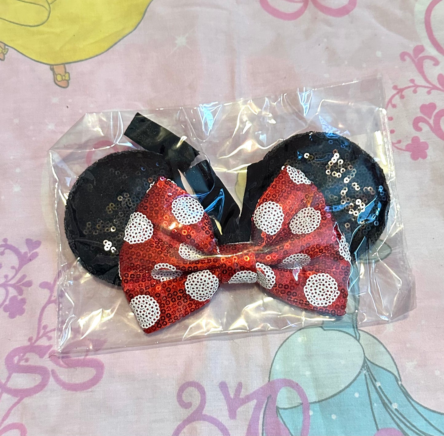 Character Stretchy Ears