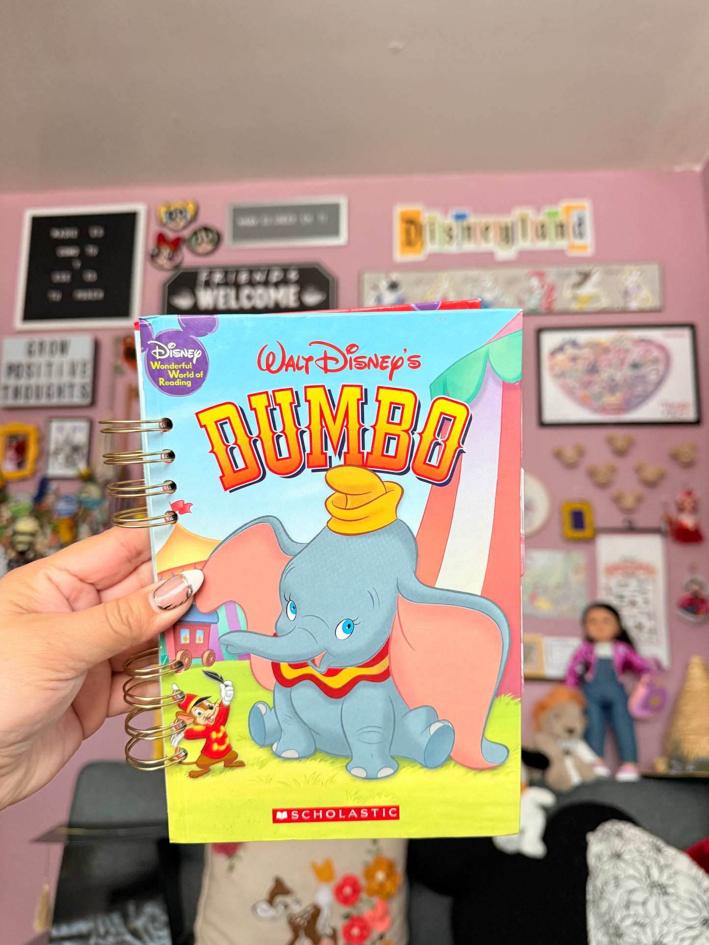 Dumbo Tabbed Book Agenda