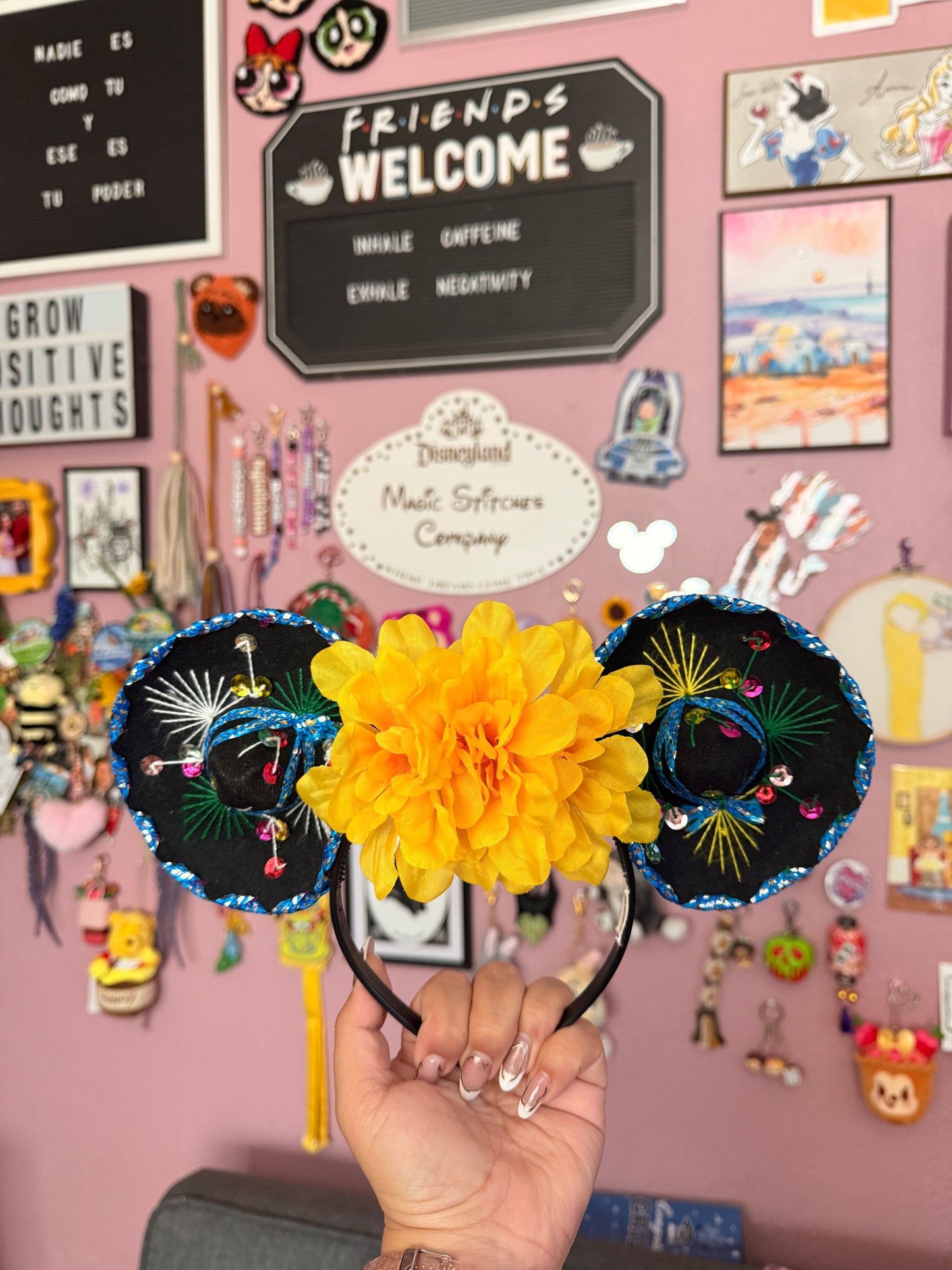 Sombrerito Ears Blacks w Yellow Flowers