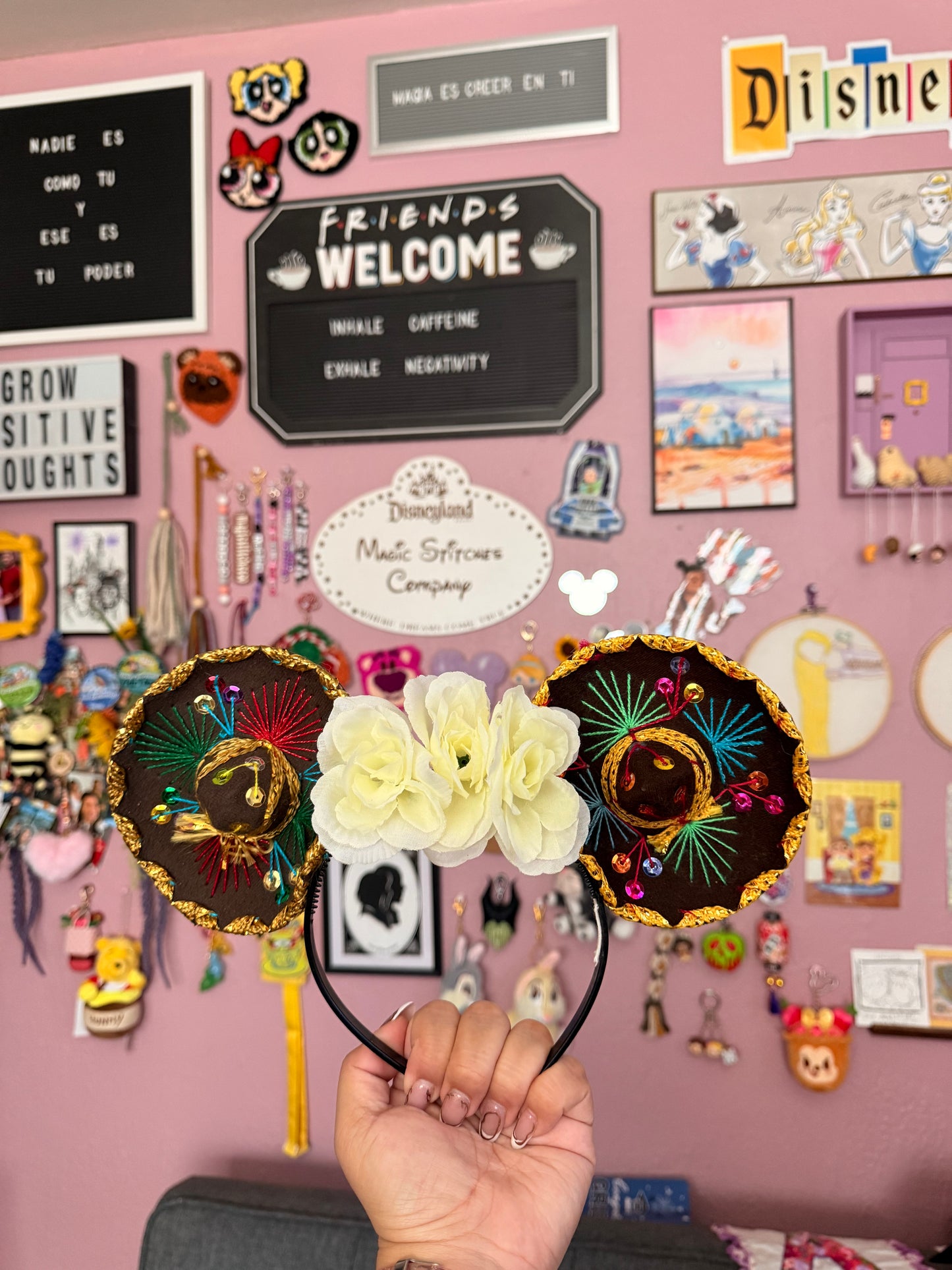 Sombrerito Ears Brown w White Flowers
