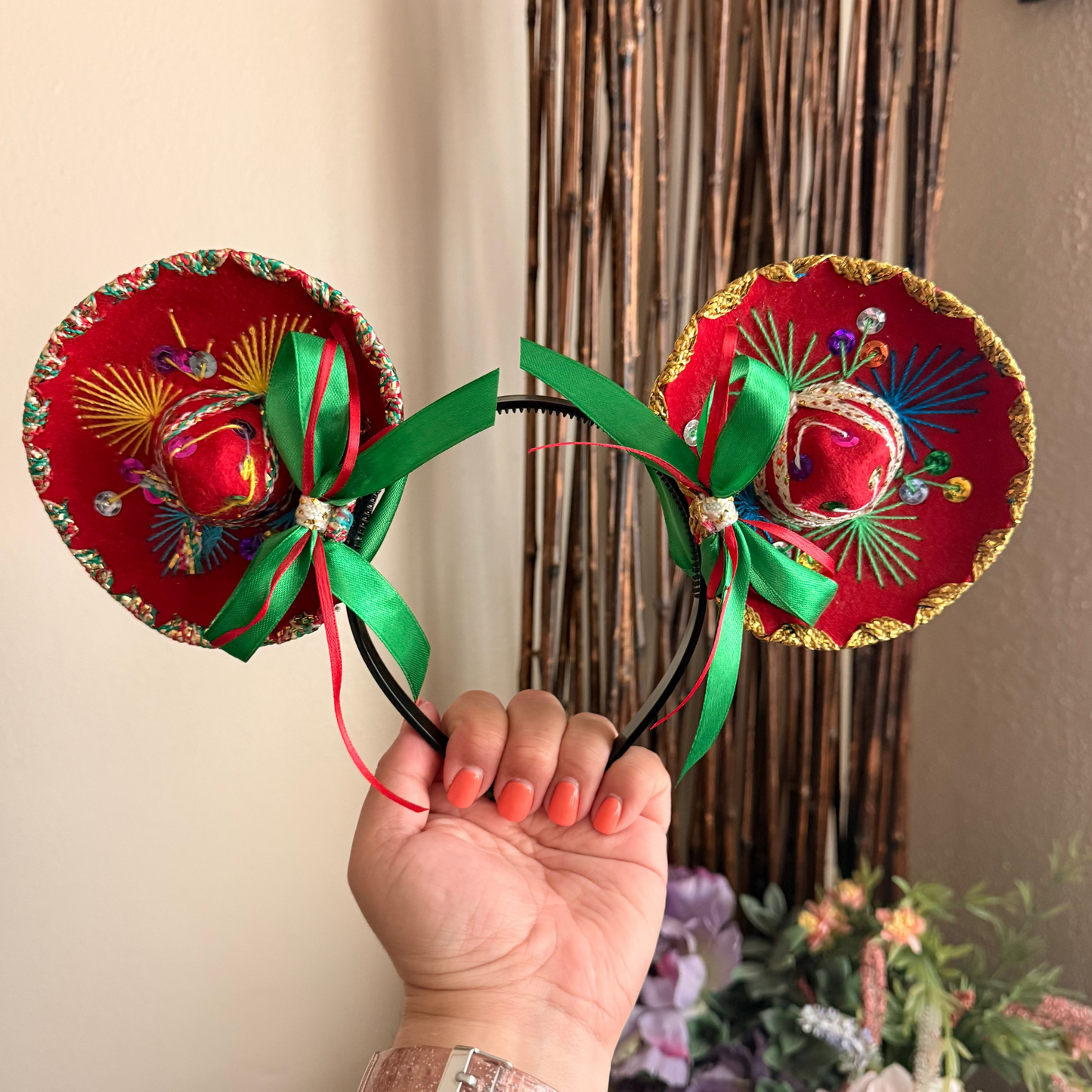 Sombrerito Ears Reds w Bows