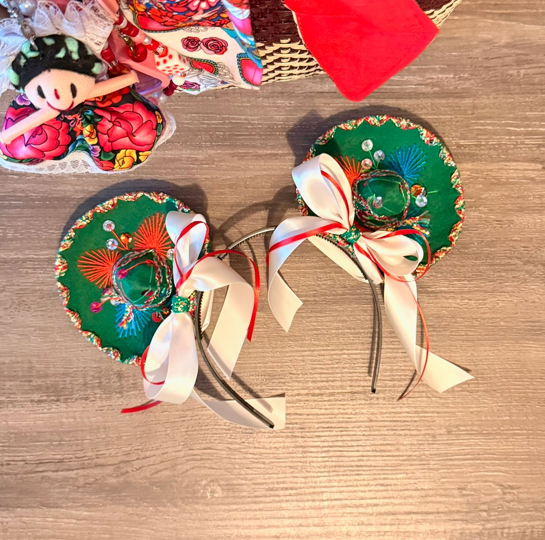 Sombrerito Ears Green w Bows